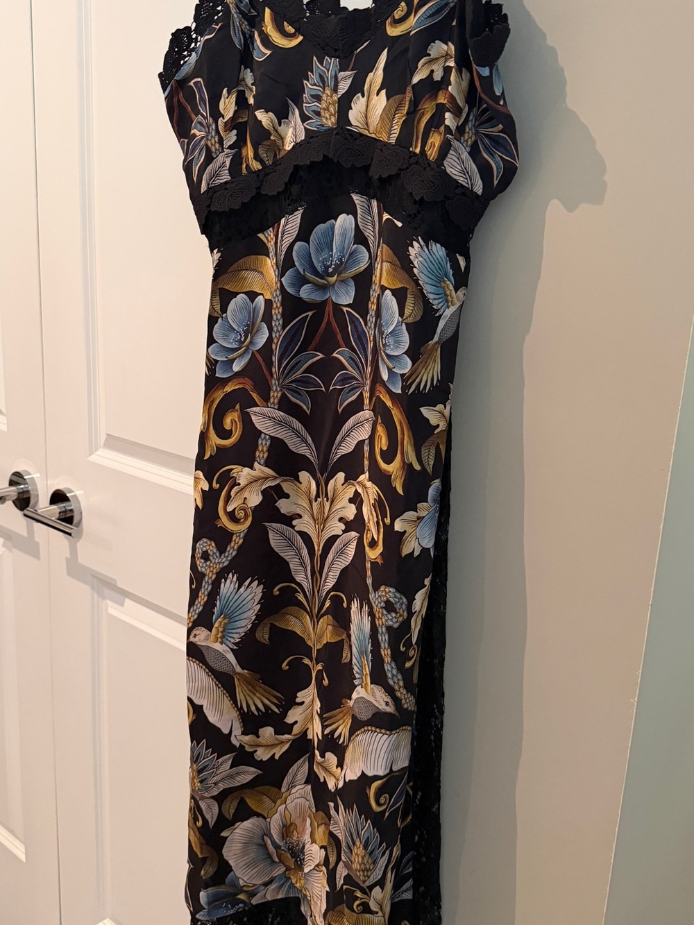 BNWT Farm Rio Black Floral Lace Trim Maxi Dress - Blue & Gold Print - Picture 3 of 14